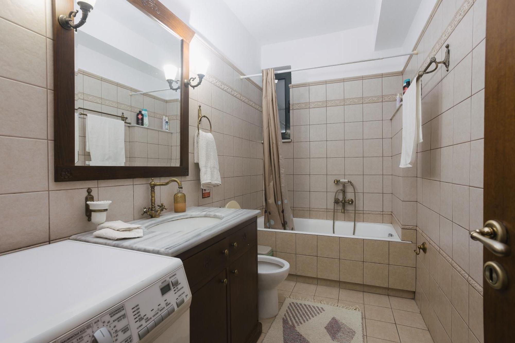 Billiard Home In Trikala Екстериор снимка